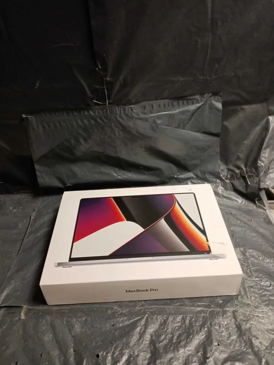 Lot 2192: BOXED APPLE MACBOOK M2 PRO 512GB - 5551740 | Simon Charles ...