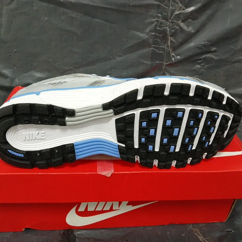 BOXED PAIR OF NIKE P-6000 TRAINERS - UK SIZE 8