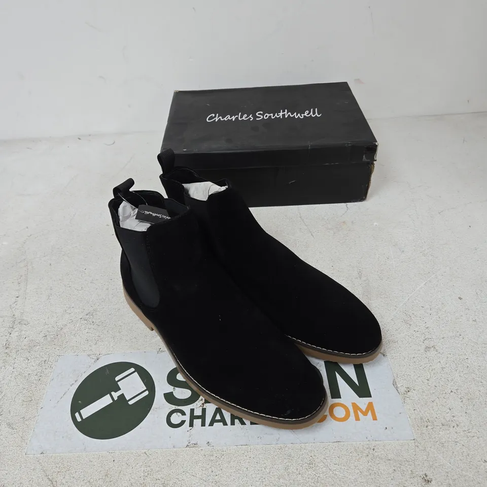 UK 12 CHARLES SOUTHWELL KANSAS BLACK SUEDE CHELSEA BOOTS