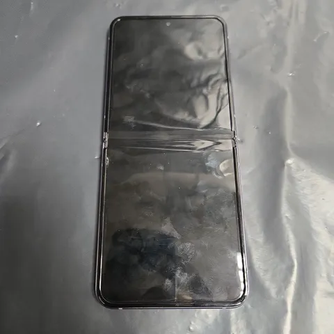 SAMSUNG GALAXY Z FOLD SMARTPHONE (MODEL UNSPECIFIED)