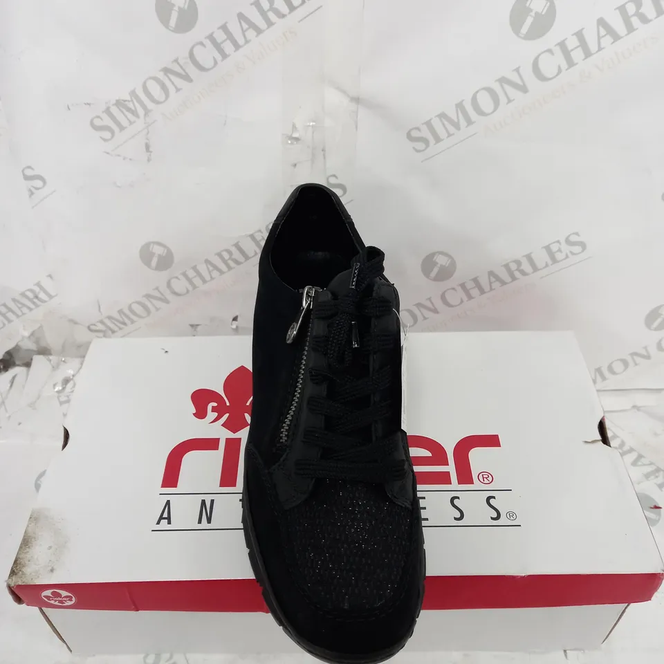 BOXED PAIR OF RIEKER WEDGE TRAINERS WITH SIDE ZIPS - BLACK - SIZE 6