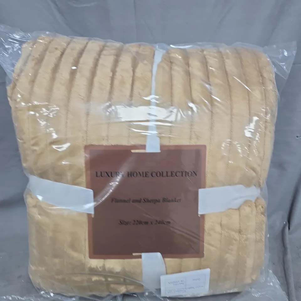 LUXURY HOME COLLECTION BLANKET – FLANNEL AND SHEEP BLEND