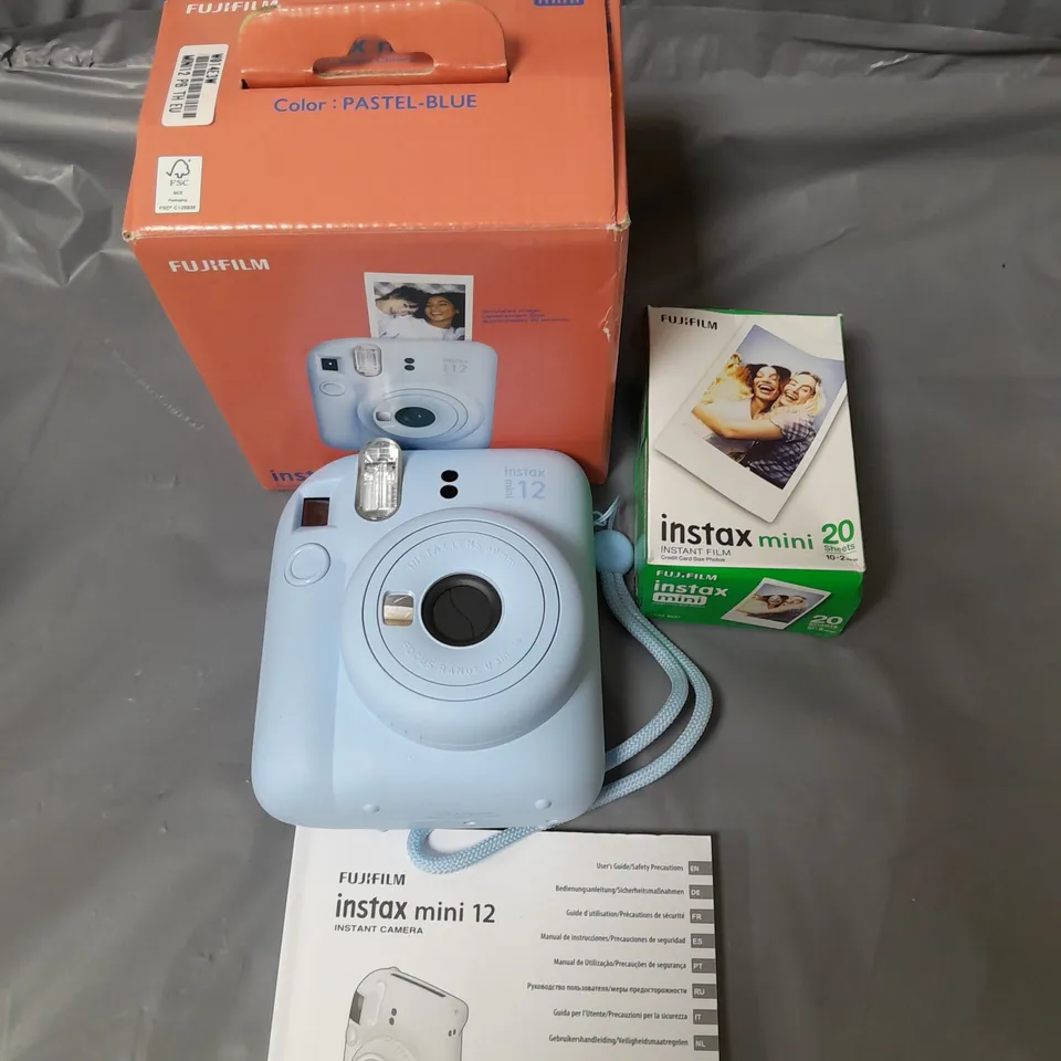 BOXED FUJIFILM INSTAX MINI 12 INSTANT CAMERA PALE BLUE RRP £94.99