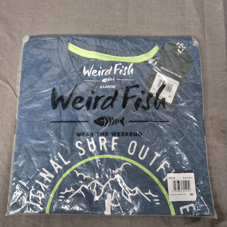 BAGGED WEIRD FISH PADDLE ECO GRAPHIC TEE IN ENSIGN BLUE - XL