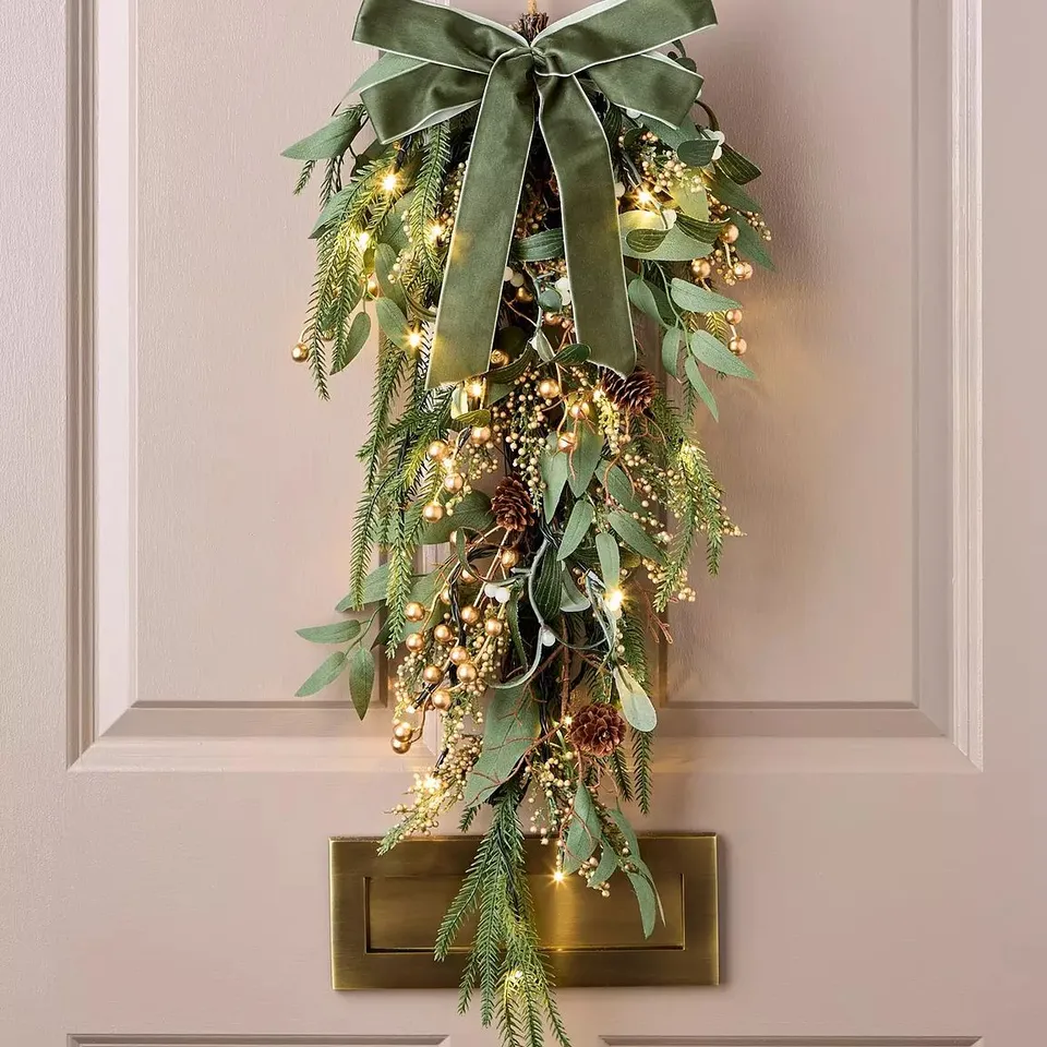 MISTLETOE AND GOLD BERRY PRE LIT TEARDROP CHRISTMAS WREATH - 70 CM