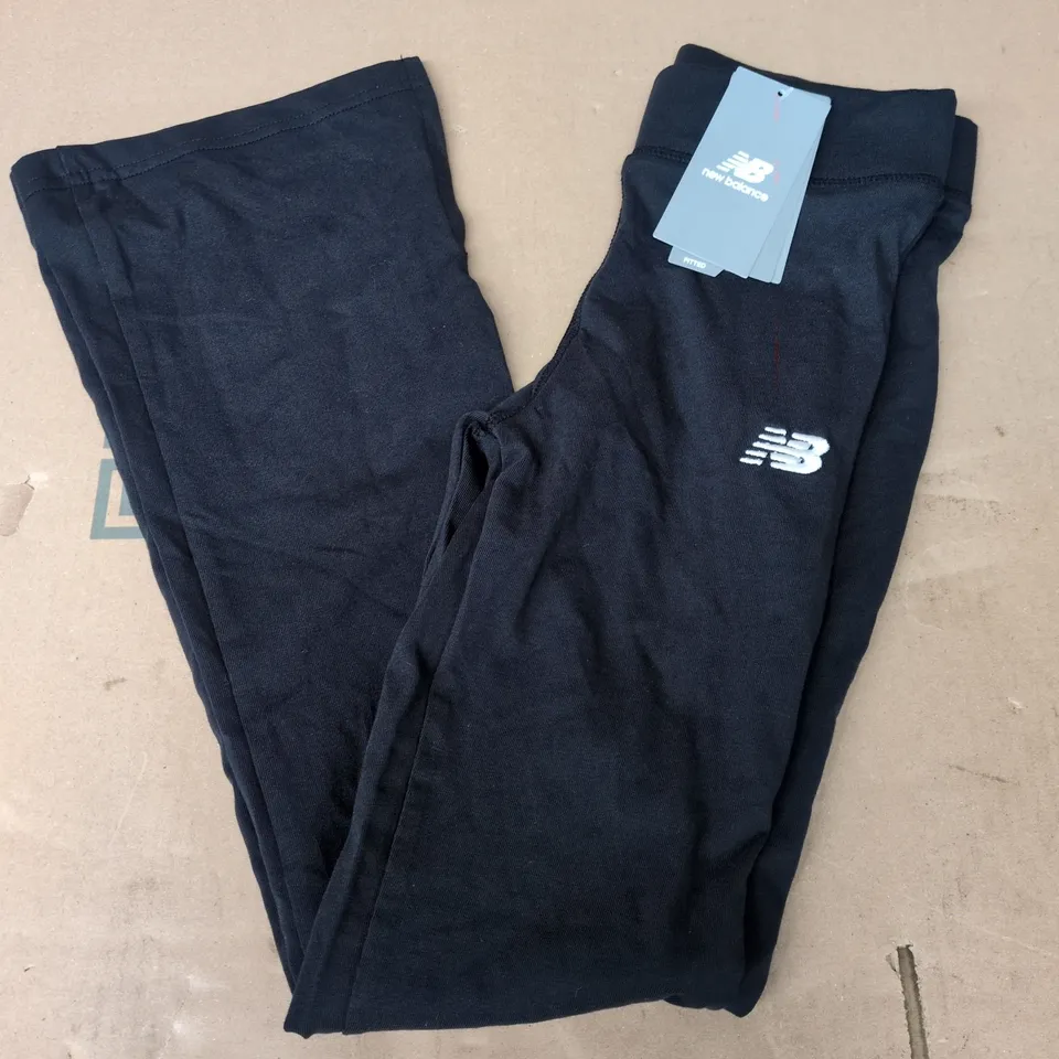 NEW BALANCE LEGGINGS IN BACK - 9-10Y