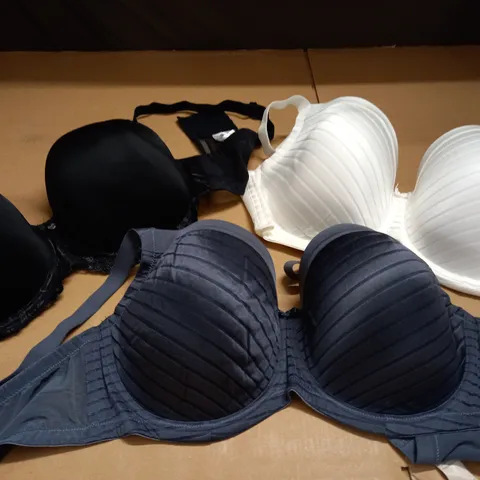 SET OF 3 BRAS TO INCLIDE BLUE SIZE 38F, BLACK SIZE 38F, WHITE 38F