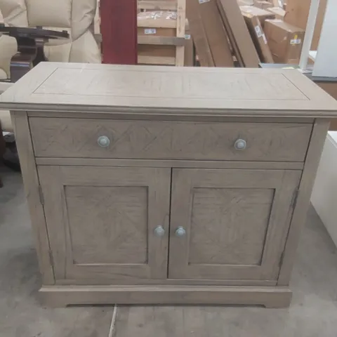 HELI SOLID WOOD 2 - DOOR CABINET
