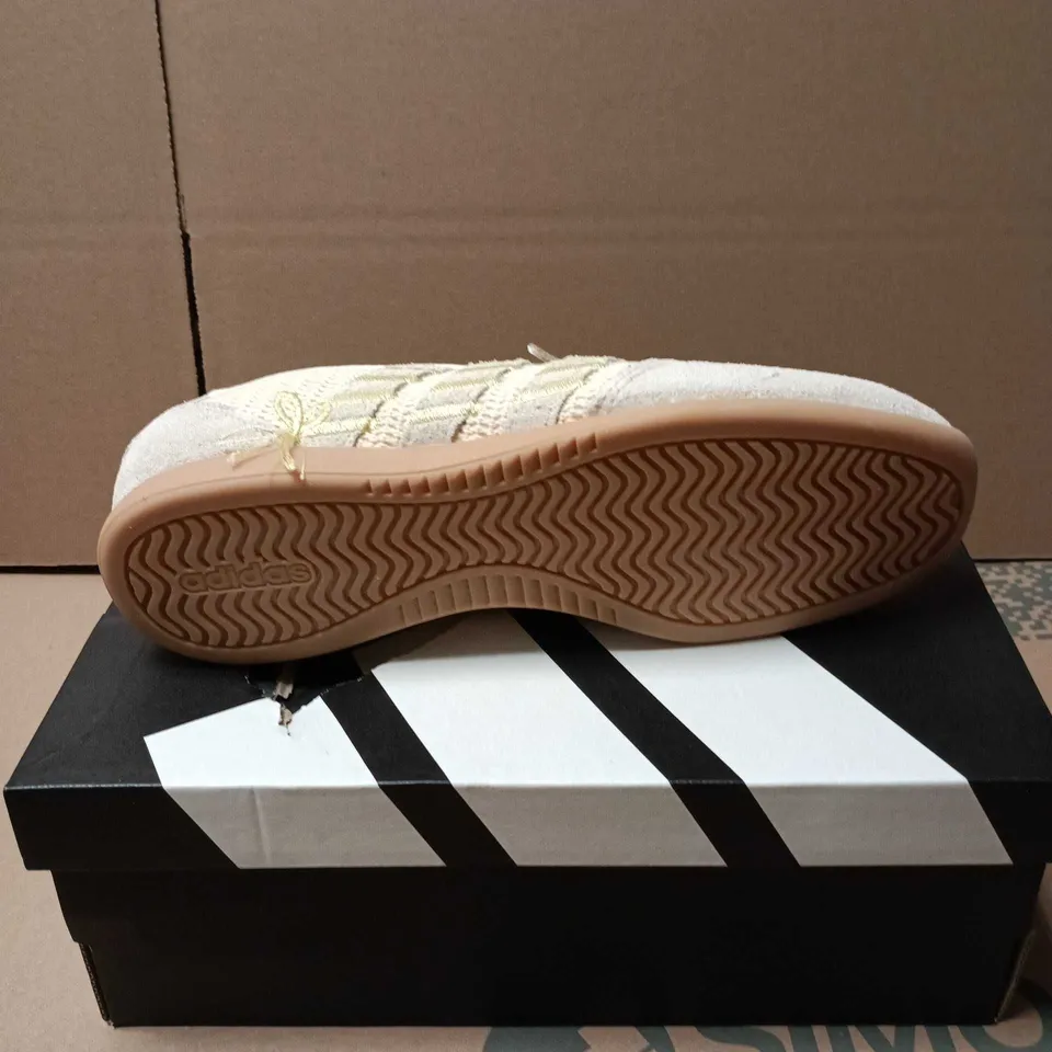 BOXED PAIR OF ADIDAS BARREDA MARY JANE TRAINERS - 6