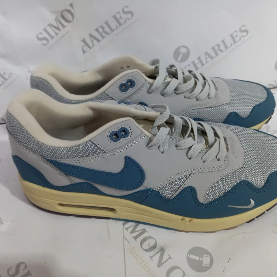 NIKE AIR MAX BLUE SIZE 10