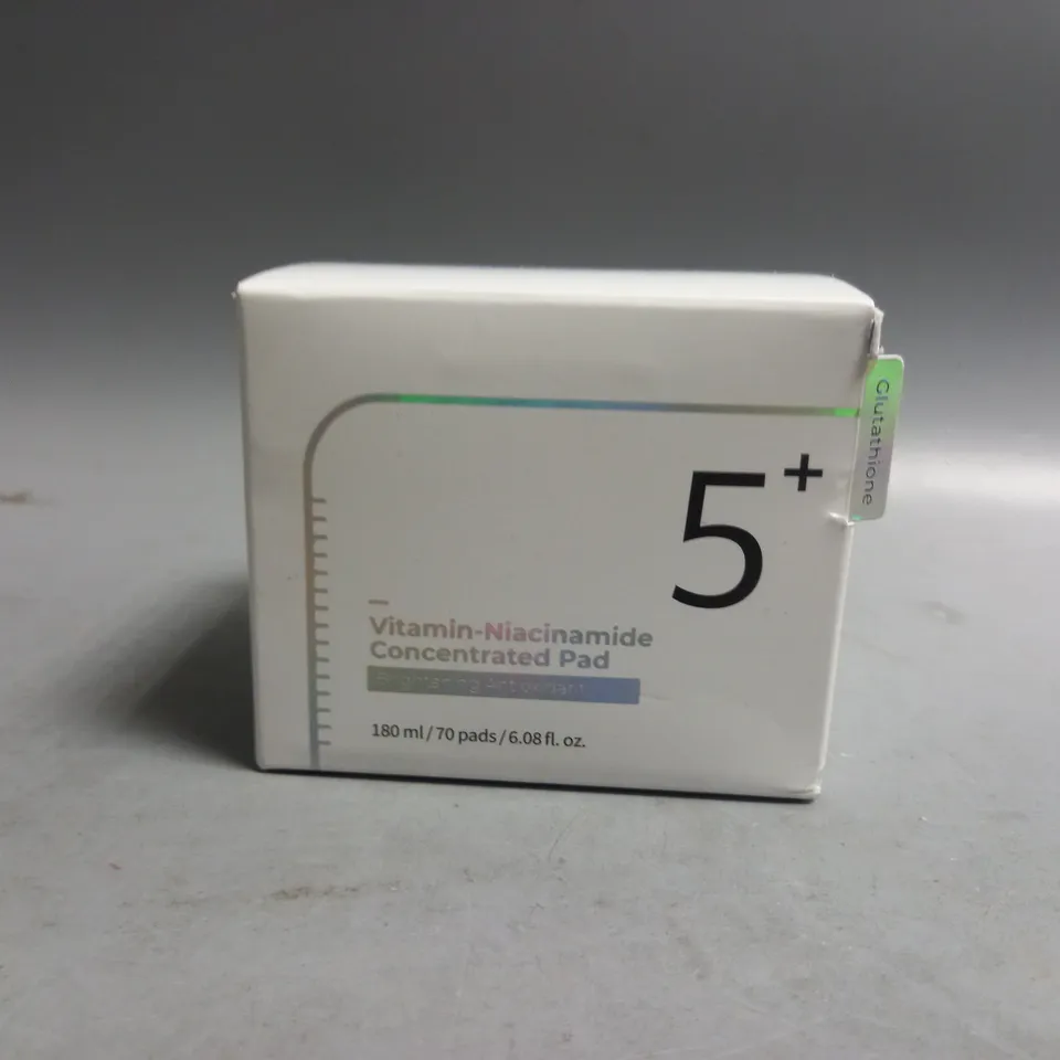 BOXED AND SEALED NUMBUZIN NO.5 VITAMIN-NIACINAMIDE CONCENTRATED PAD 180ML /70 PADS 