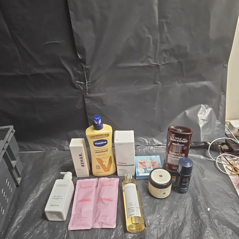 APPROXIMATLEY 25 ASSORTED HEALTH & BEAUTY PRODUCTS LOT – VASELINE, L’ORÉAL MEN EXPERT, BIO-OIL GEL & MORE