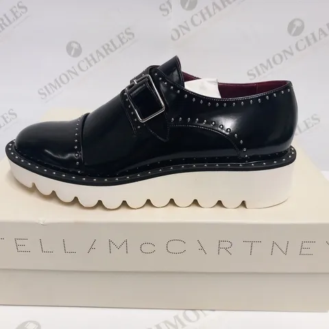 PAIR OF BOXED STELLA MCCARTNEY SCARPA DANA BLACK LADIES SHOES SIZE 39