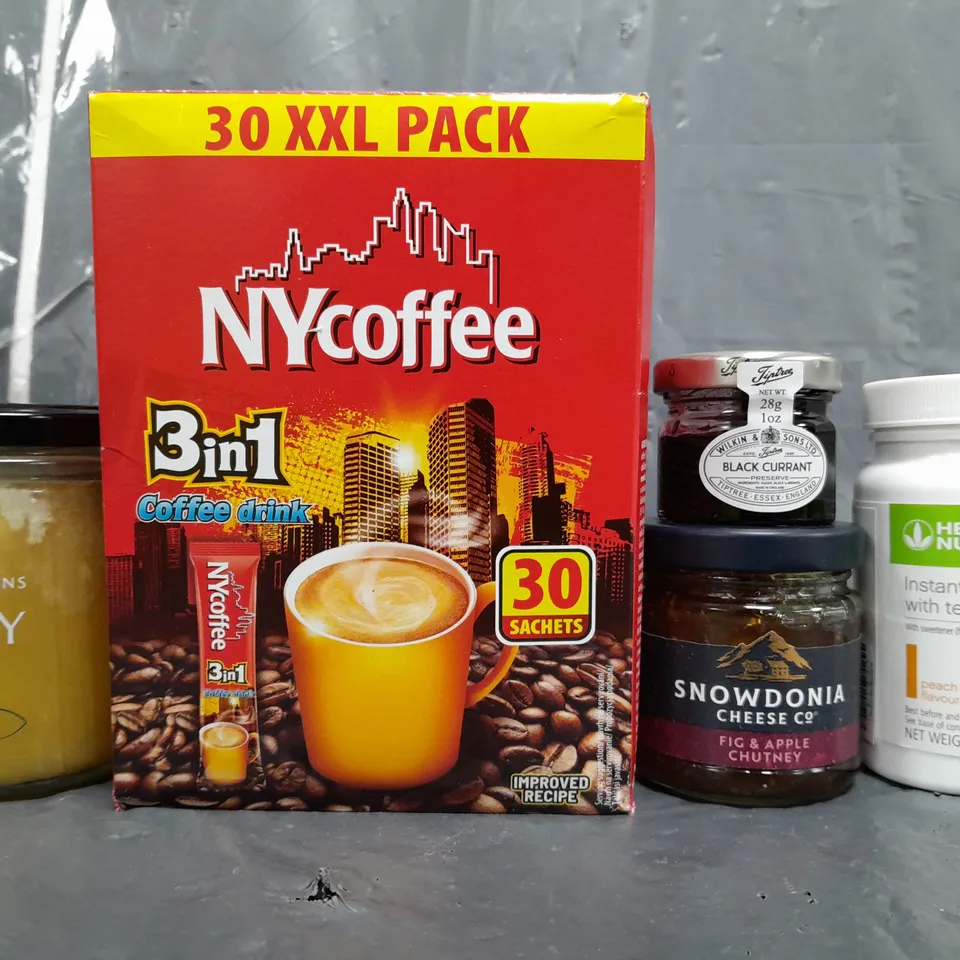 APPROXIMATELY 10 ASSORTED FOOD/DRINK PRODUCTS TO INCLUDE HONEY WITH GINGER, COFFEE SACHETS, ETC