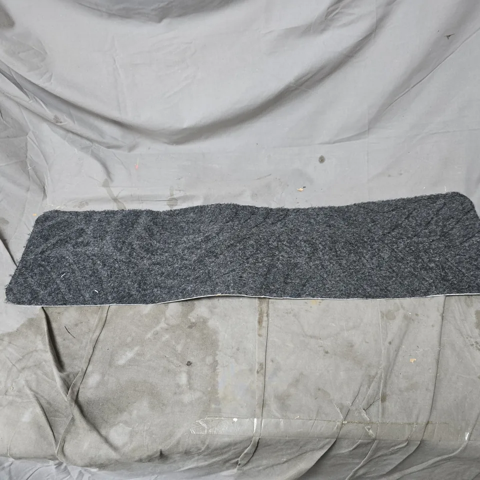 APPROXIMATELY 14 X STAIR TREADS NON-SKID MATS SELF-ADHESIVE