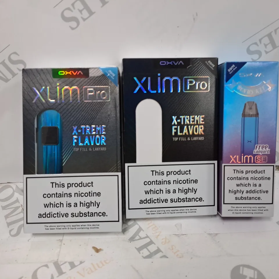 APPROXIMATELY 20 VAPES & E-CIGARETTES TO INCLUDE - OXVA XLIM SE - OXVA XLIM X TREME FLAVOR ECT