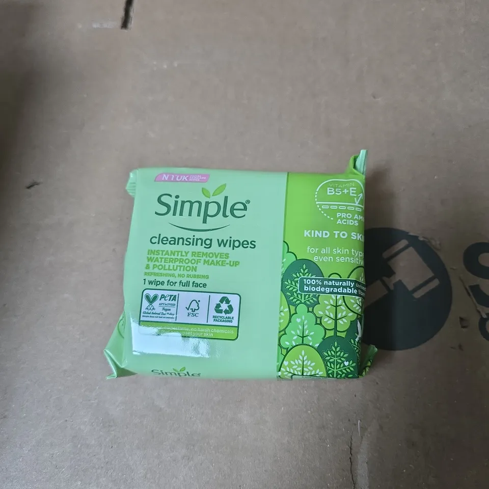BOX OF APPROXIMATELY 6 PACKS OF SIMPLE CLEANSING WIPES – FACIAL SKIN CARE