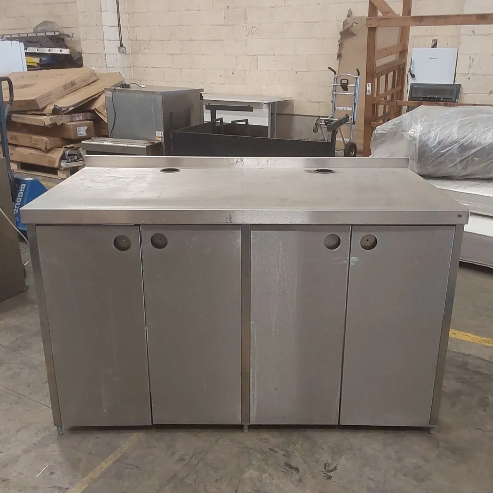 COMMERCIAL 4 DOOR PREP CUPBOARD
