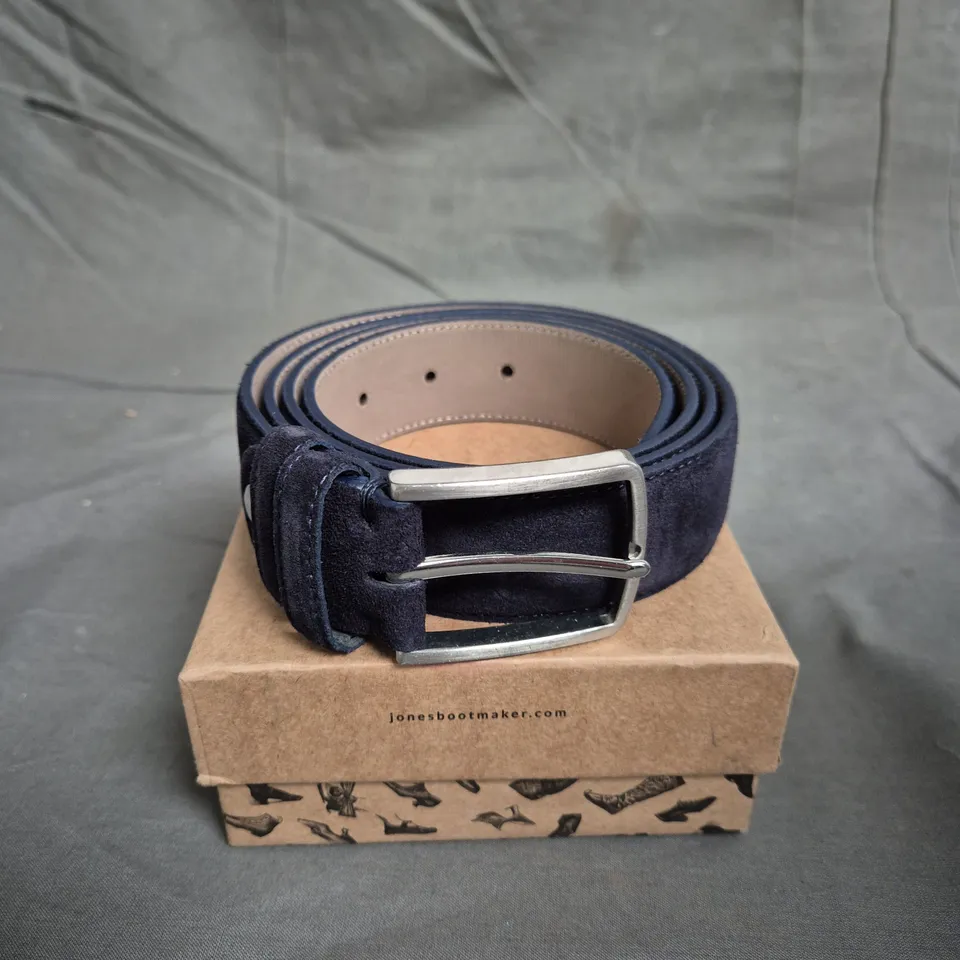 JONES BOOTMAKER UPNEY NAVY SUEDE BELT - LARGE 