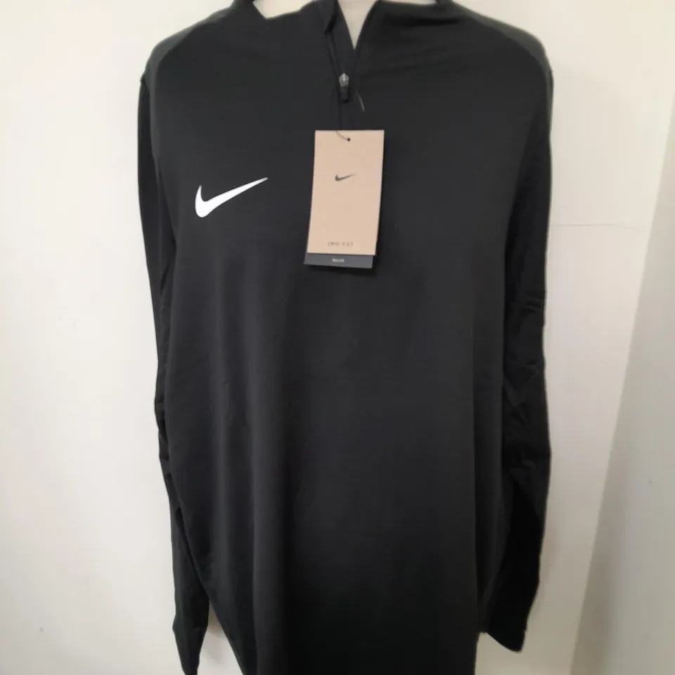 NIKE MENS SLIM FIT STRIKE 1/4 ZIP TOP- XXL