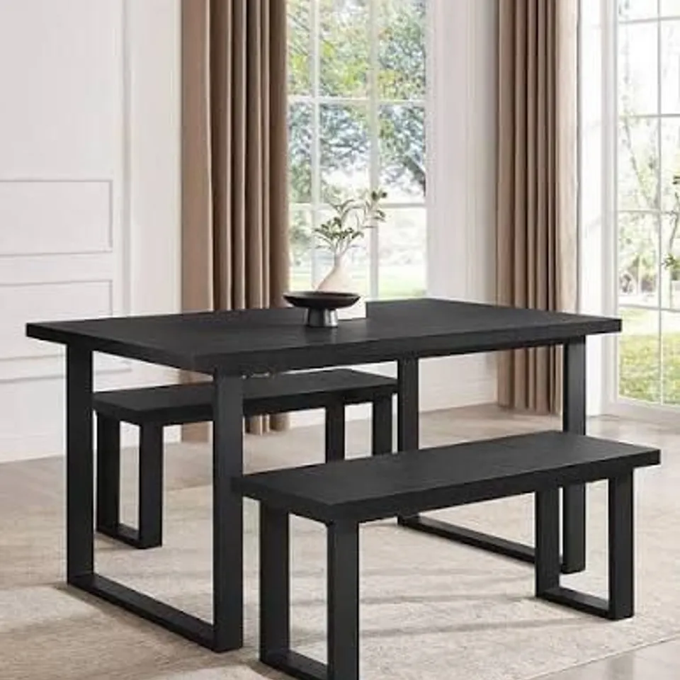 BOXED DUSK HARPER 4-6 SEATER DINING TABLE - BLACK