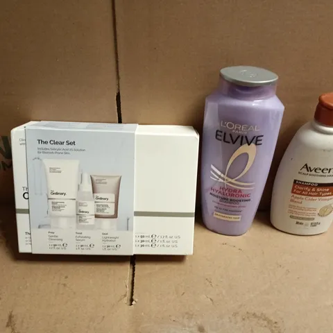 APPROXIMATEY 20 ASSORTED HEALTH AND BEAUTY PRODUCTS TO INCLUDE L'OREAL ELVIVE HYDRA HYALURONIC SHAMPOO, THE ORDINARY THE CLEAR SET ETC 
