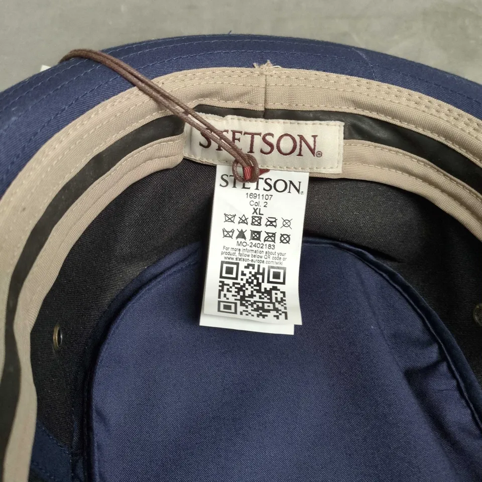 STETSON HAT IN NAVY/RED – SIZE XL