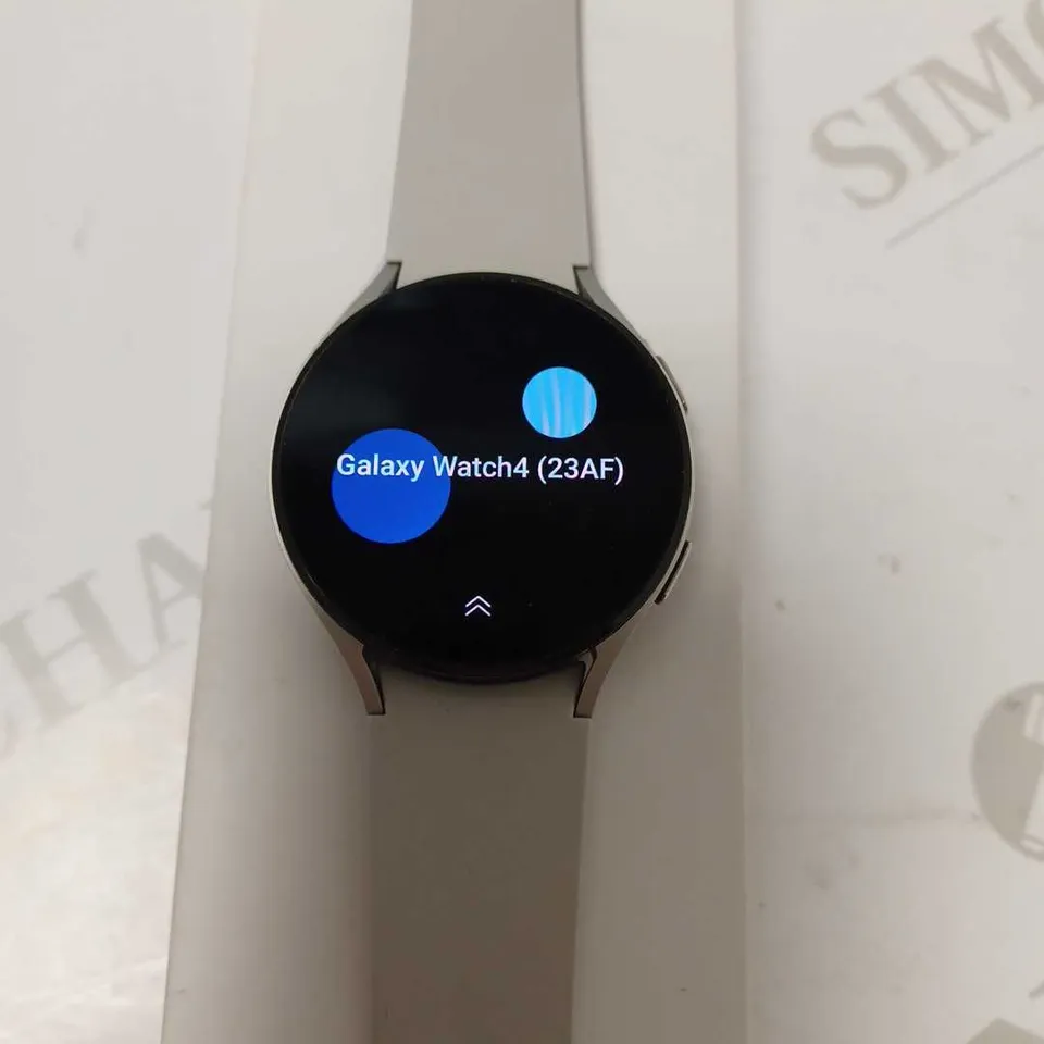 SAMSUNG GALAXY WATCH 4 
