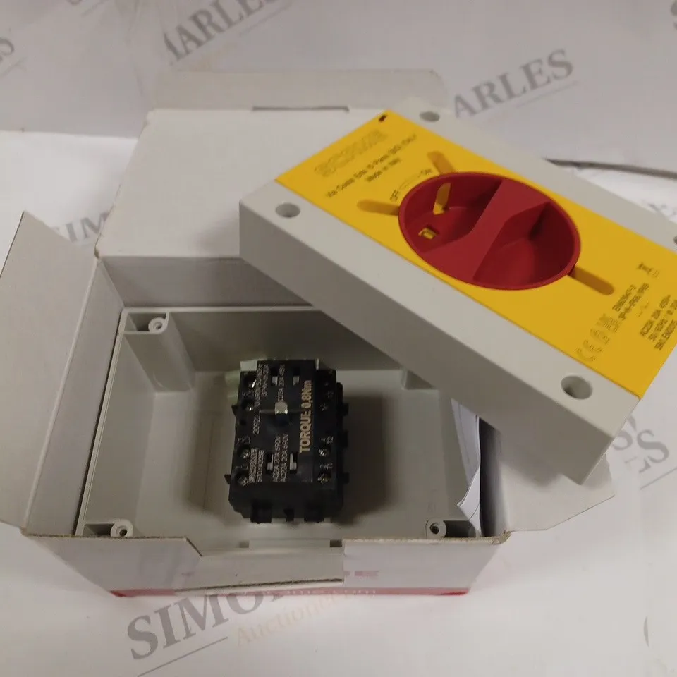 SCAME SERIES ISOLATORS-TP