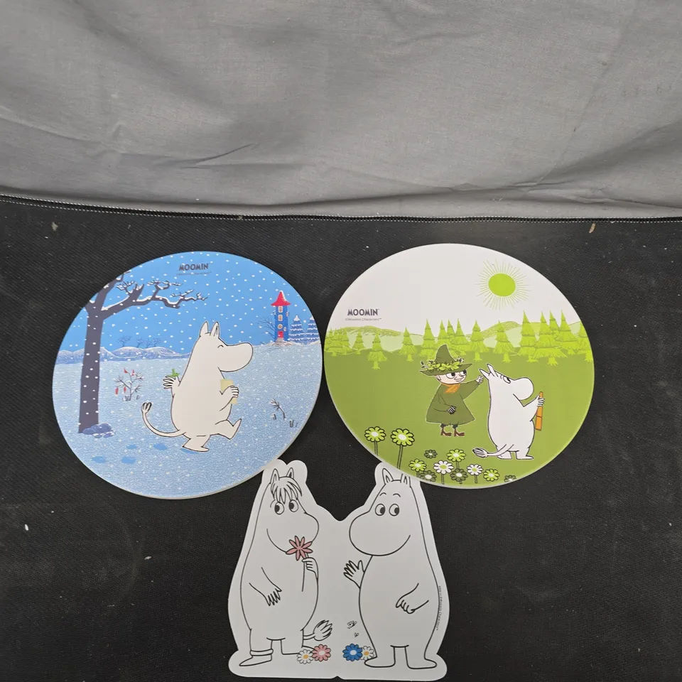 MOOMIN ROUND COASTERS – SET OF 2 WITH STANDEE CUTOUT