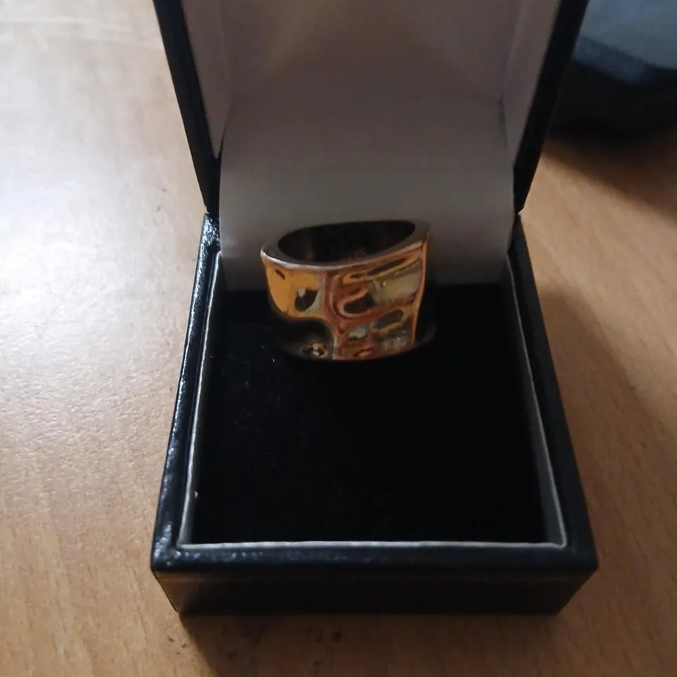 MALIKA MOLTEN METAL RING