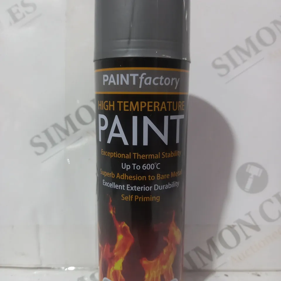 BOX OF APPROXIMATELY 20 CANS OF PAINT FACTORY HIGH TEMPERATURE SPRAY PAINT IN SILVER MATT (300ML)