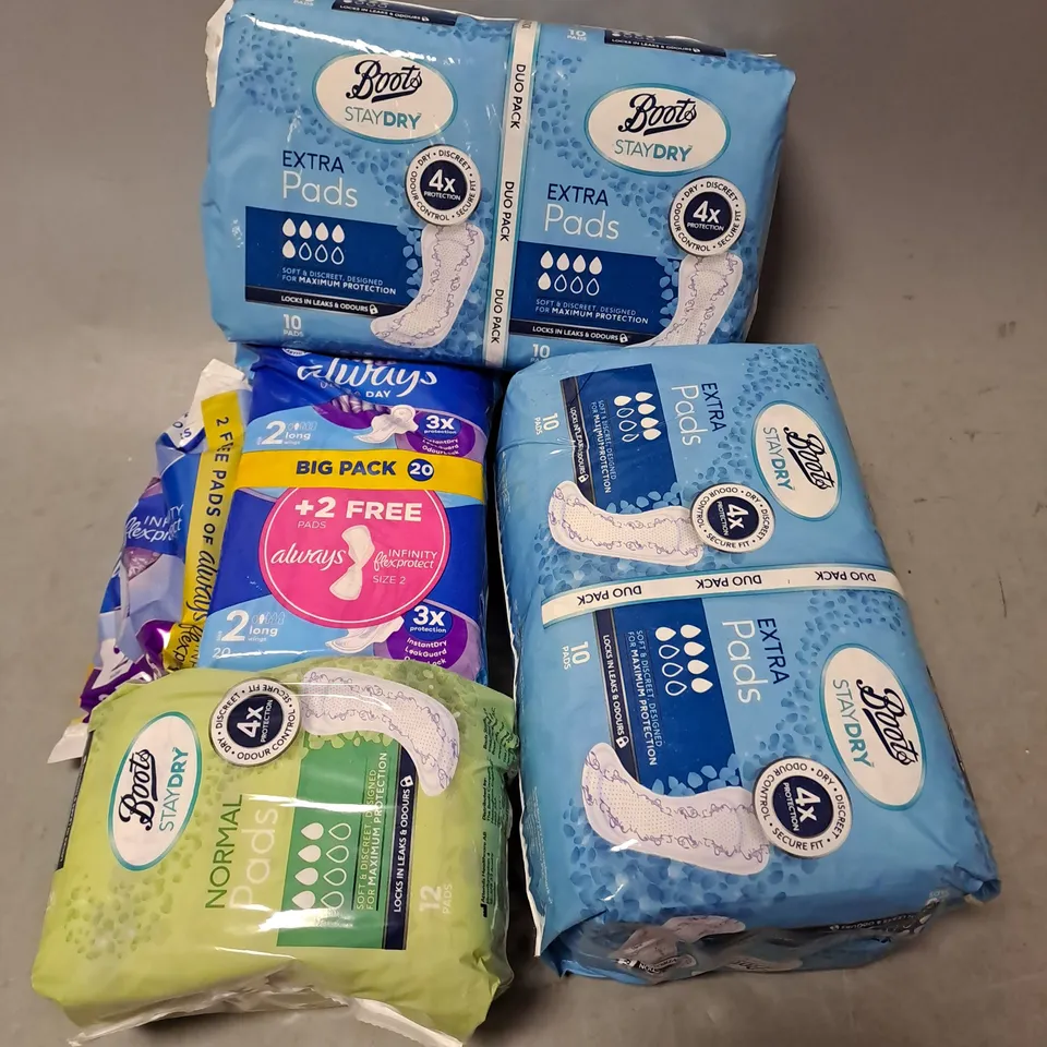 APPROXIMATELY 5 ASSORTED SANITARY PRODUCTS TO INCLUDE - BOOTS EXTRA PADS - ALWAYS LONG - BOOTS NORMAL PADS - ETC