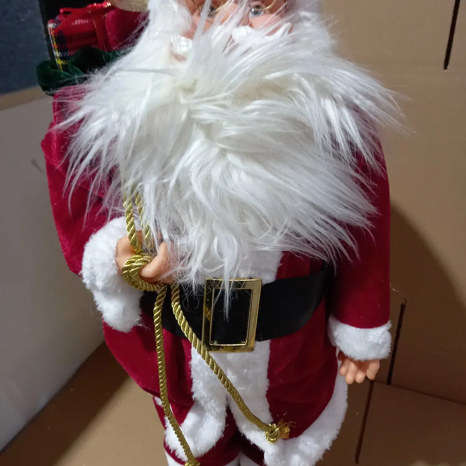  FESTIVE LIGHT UP TRADITIONAL STANDING SANTA