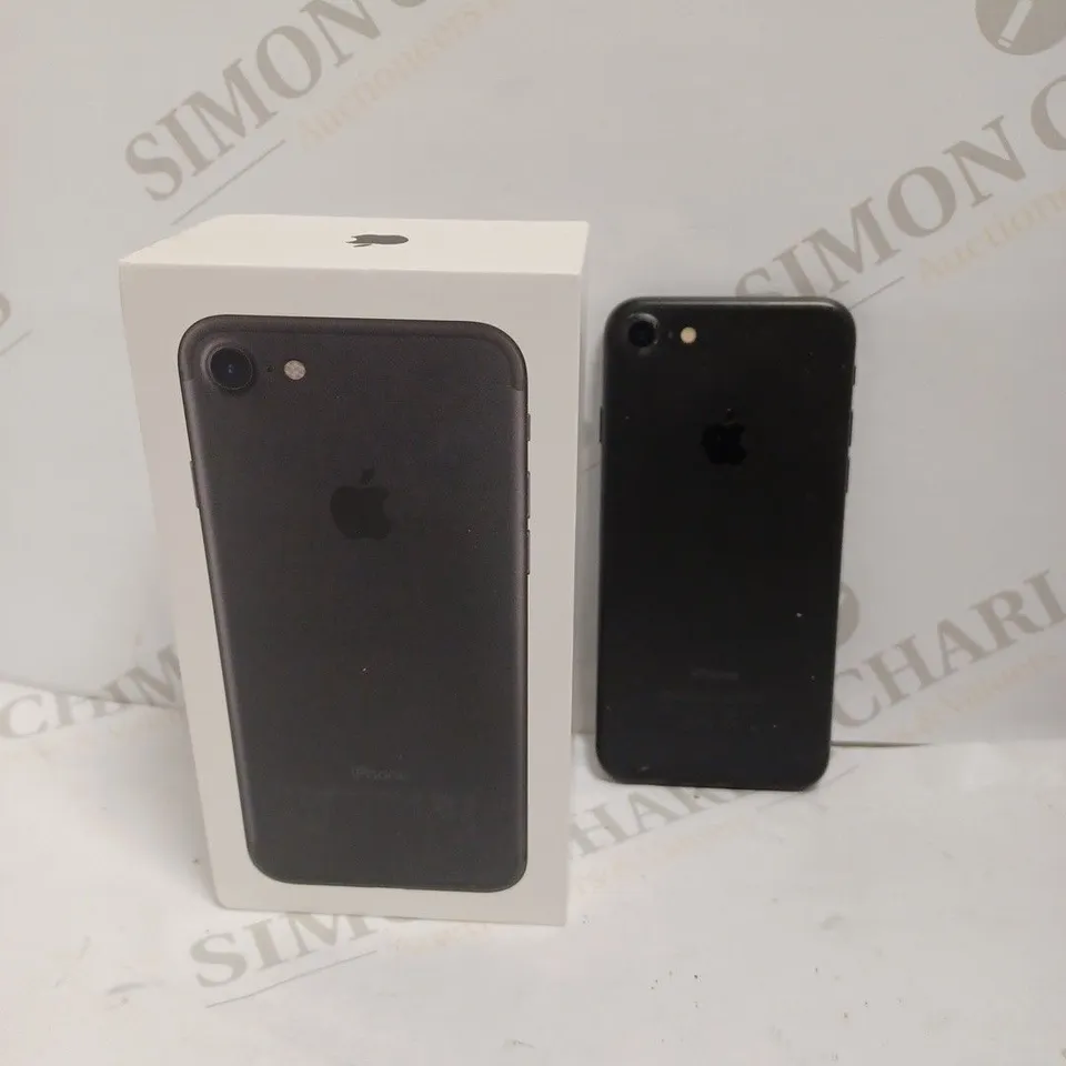 APPLE IPHONE 7 (A1778) - BLACK