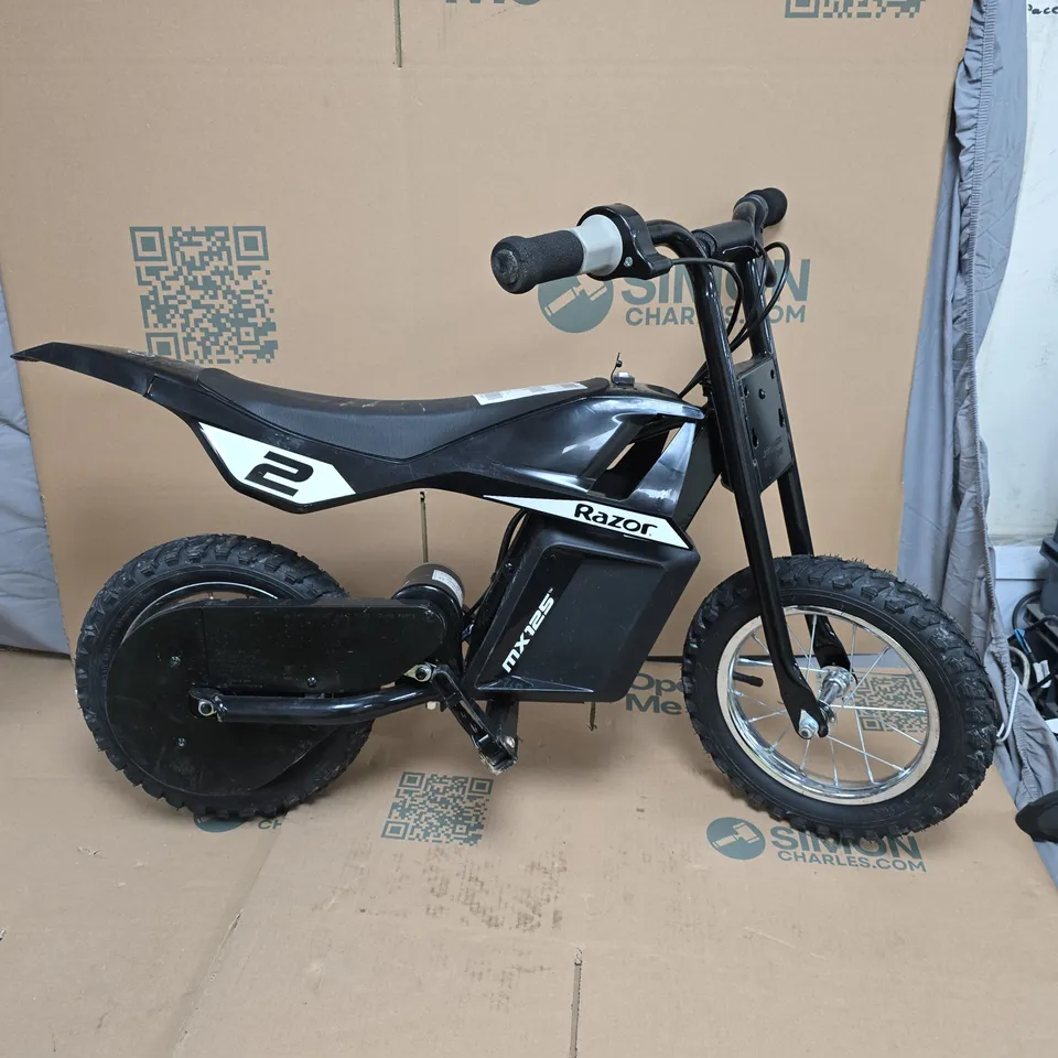 RAZOR DIRT ROCKET MX125 RIDE ON 12 VOLT - BLACK - COLLECTION ONLY 