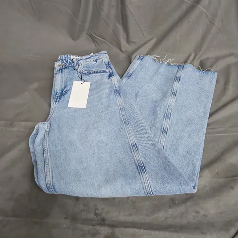 ZARA WIDE LEG JEANS IN LIGHT BLUE SIZE 10