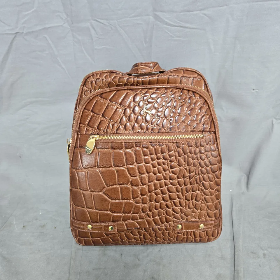 ASHWOOD CROC LEATHER MEDIUM BACKPACK