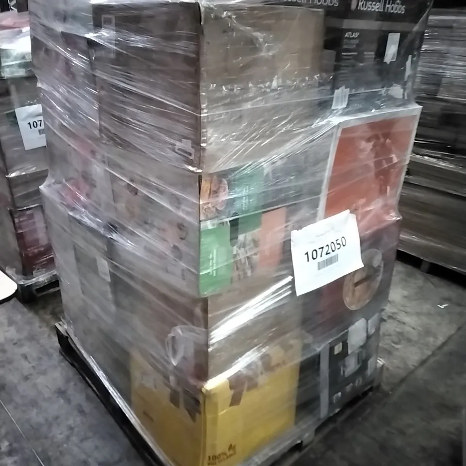 PALLET OF APPROXIMATELY 26 UNPROCESSED RAW RETURN HOUSEHOLD AND ELECTRICAL GOODS TO INCLUDE;