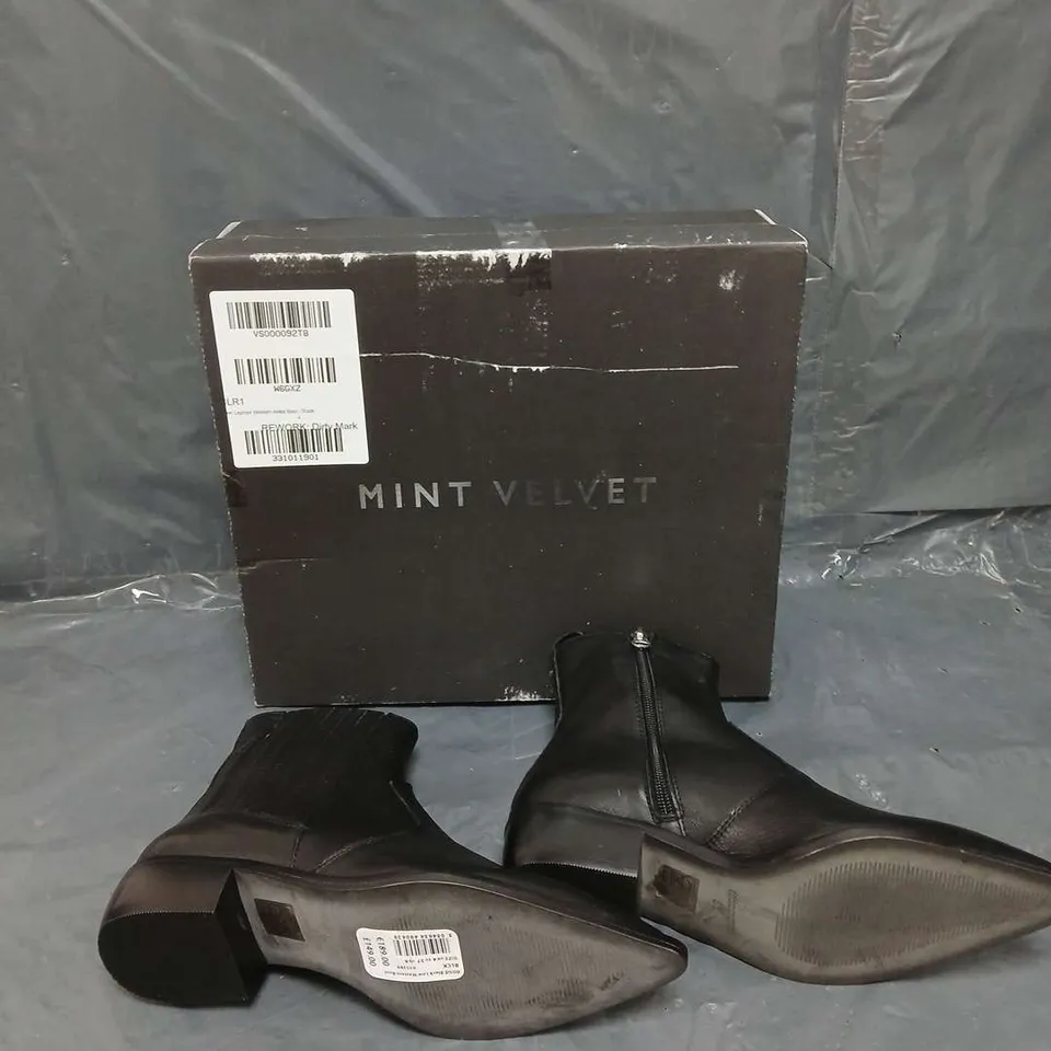 MINT VELVET WESTERN ANKLE BOOTS BLACK SIZE 4