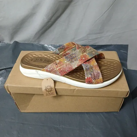 JO AND JOE SANDALS SIZE 6 BOXED