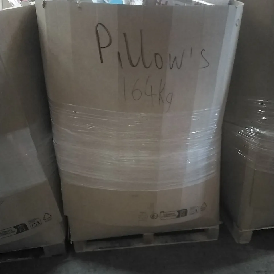 A PALLET CONTAINING ASSORTED PILLOWS, CERVICAL MEMORY FOAM, SIMILAR PRODUCTS ETC