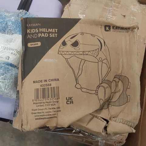 BOXED KAYMAN KIDS HELMET AND PAD SET