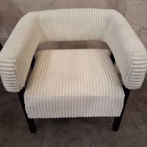 CONTEMPORARY UPHOLSTERED ACCENT CHAIR ARMCHAIR WITH SOLID WOOD LEGS - BEIGE