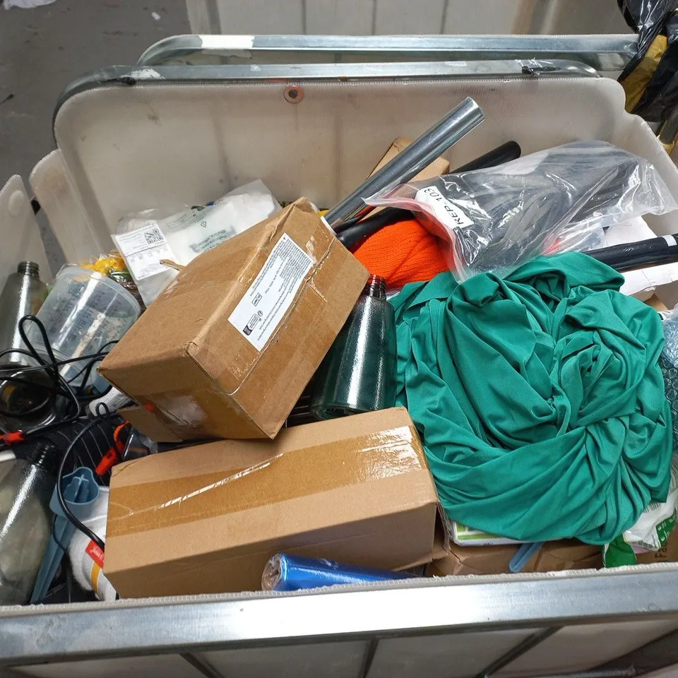 CAGE CONTAINING LARGE QUANTITY OF ASSORTED ITEMS TO INCLUDE: EE ROUTER, POWER GRAB AND BOND AND ACRYLIC POURING PAINT