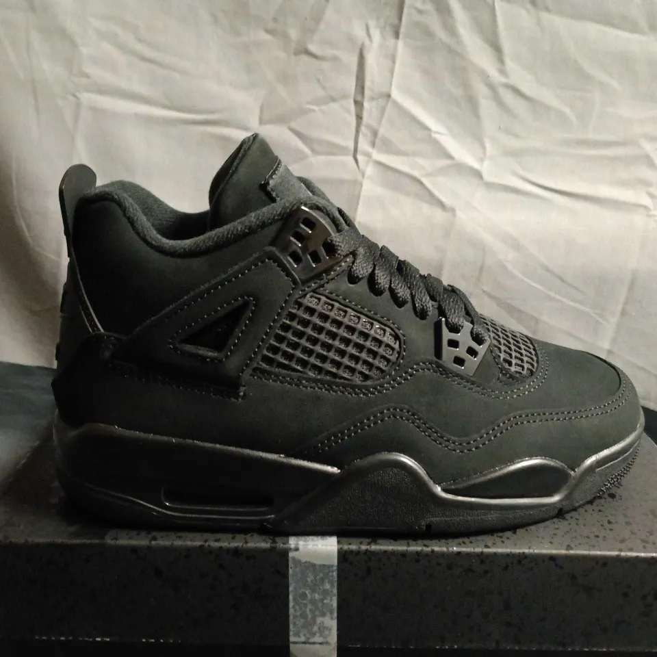 BOXED PAIR OF AIR JORDAN 4 RETRO OG - UK SIZE 4.5