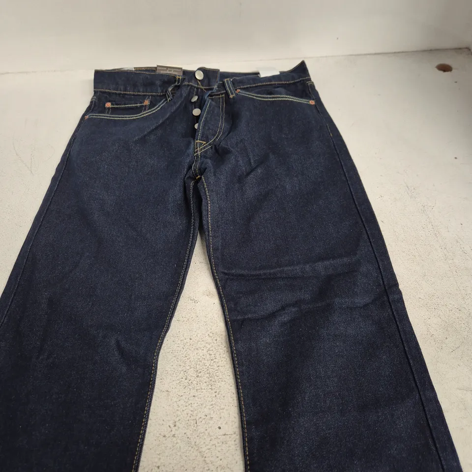 LEVIS MEN'S DARK DENIM JEANS