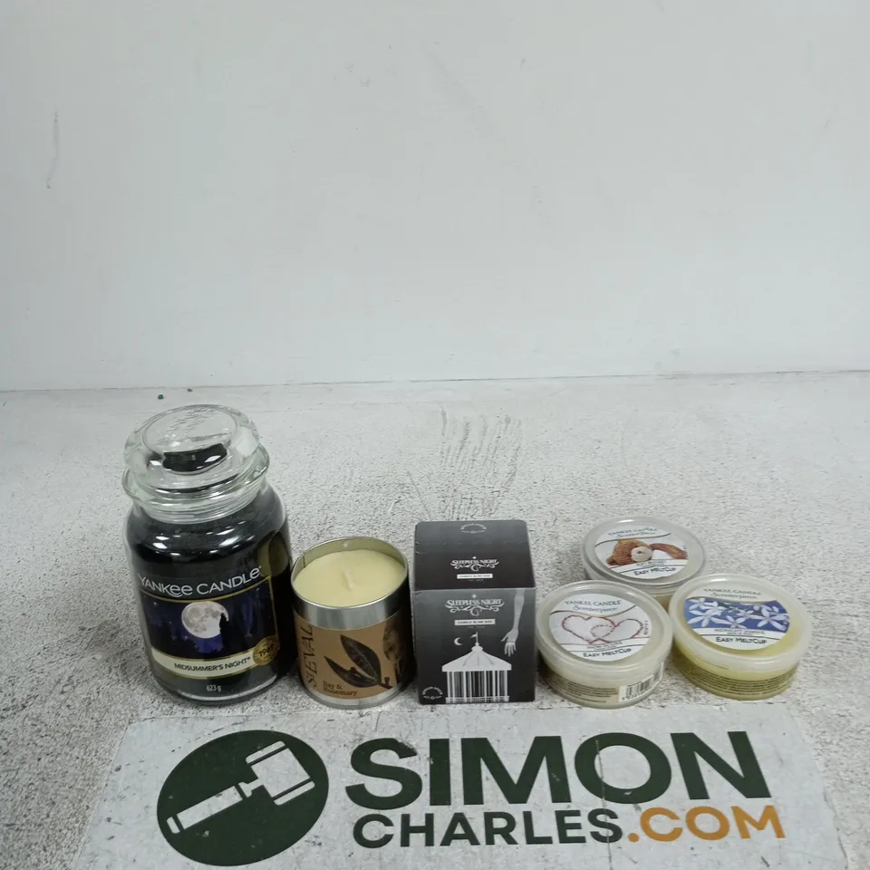 APPROXIMATELY 20 ASSORTED ITEMS INCLUDING YANKEE CANDLE SCENTERPIECE EASY MELT CUP, SLEEPLESS NIGHT CANDLE BLIND BOX AND ST EVAL CANDLE