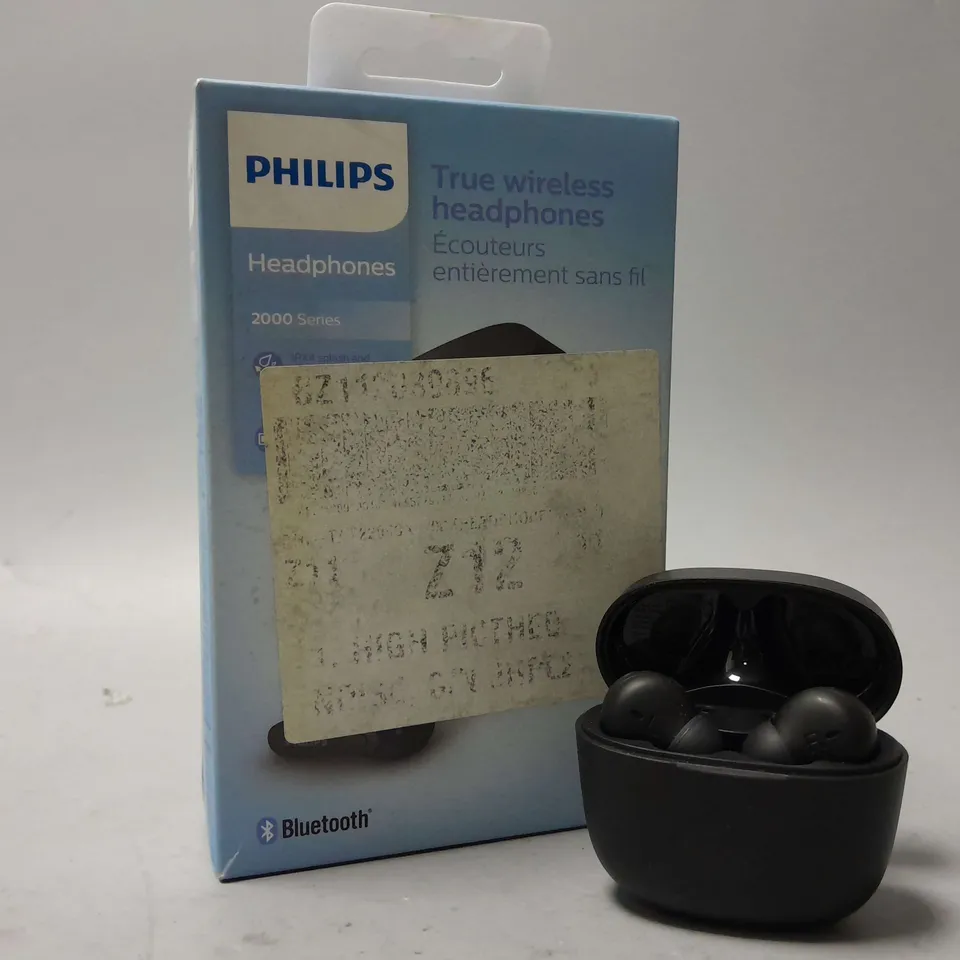 BOXED PHILIPS 2000 SERIES HEADPHONES IN BLACK