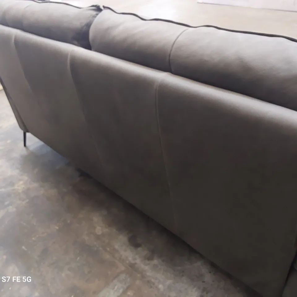 QUALITY ITALIAN DESIGNER POWER RECLINING THREE SEATER SOFA DAMASCO LEATHER